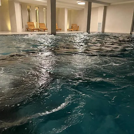Mountain Apartment With A Pool, Wi-If And Gym 아파트